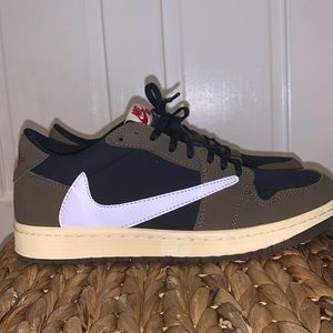 travis scott 1s mocha lows